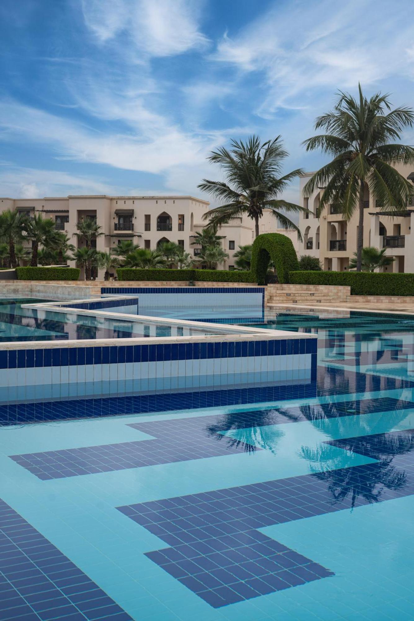 Salalah Rotana Resort Esterno foto The pool at the Royal Mirage Hotel
