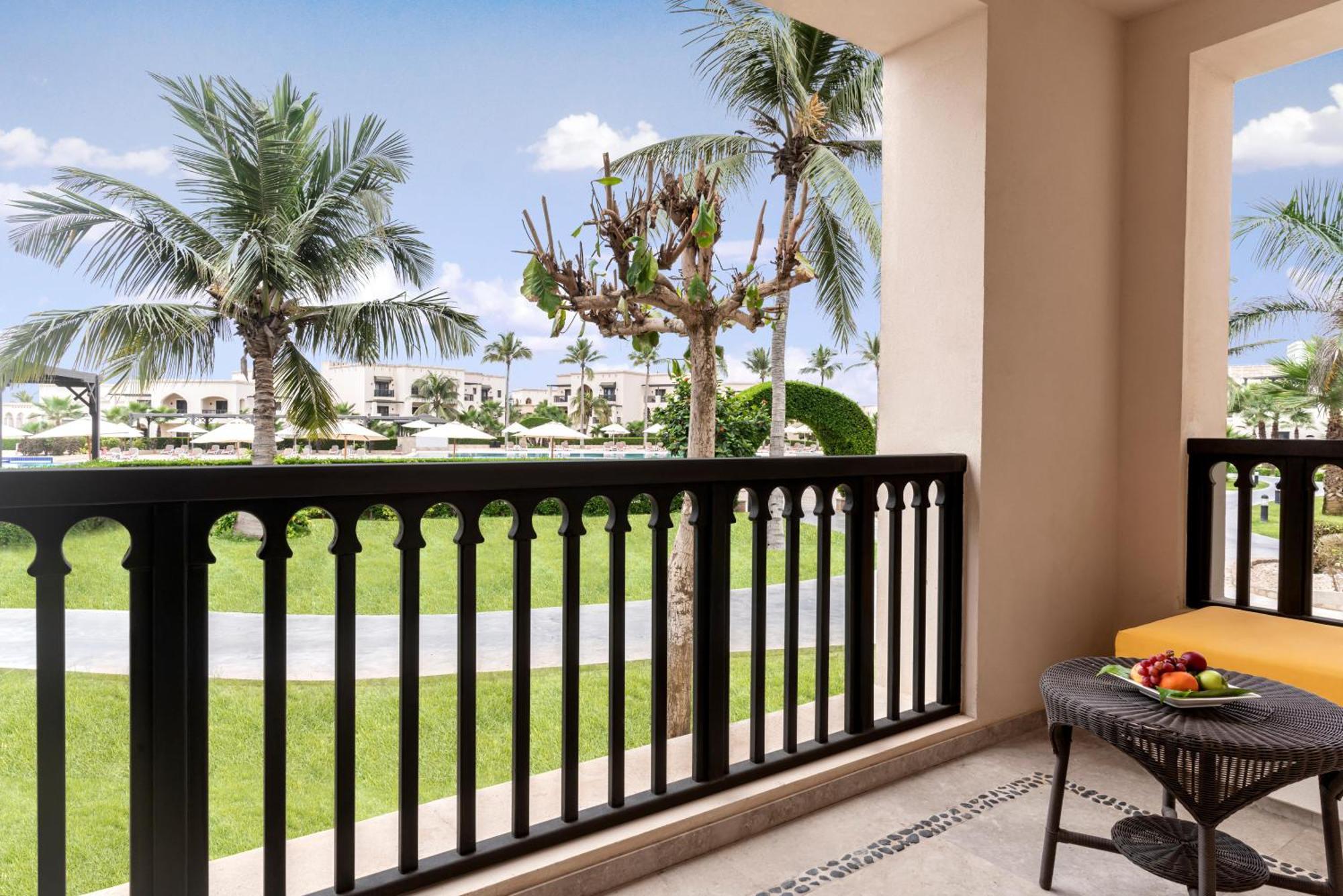 Salalah Rotana Resort Esterno foto