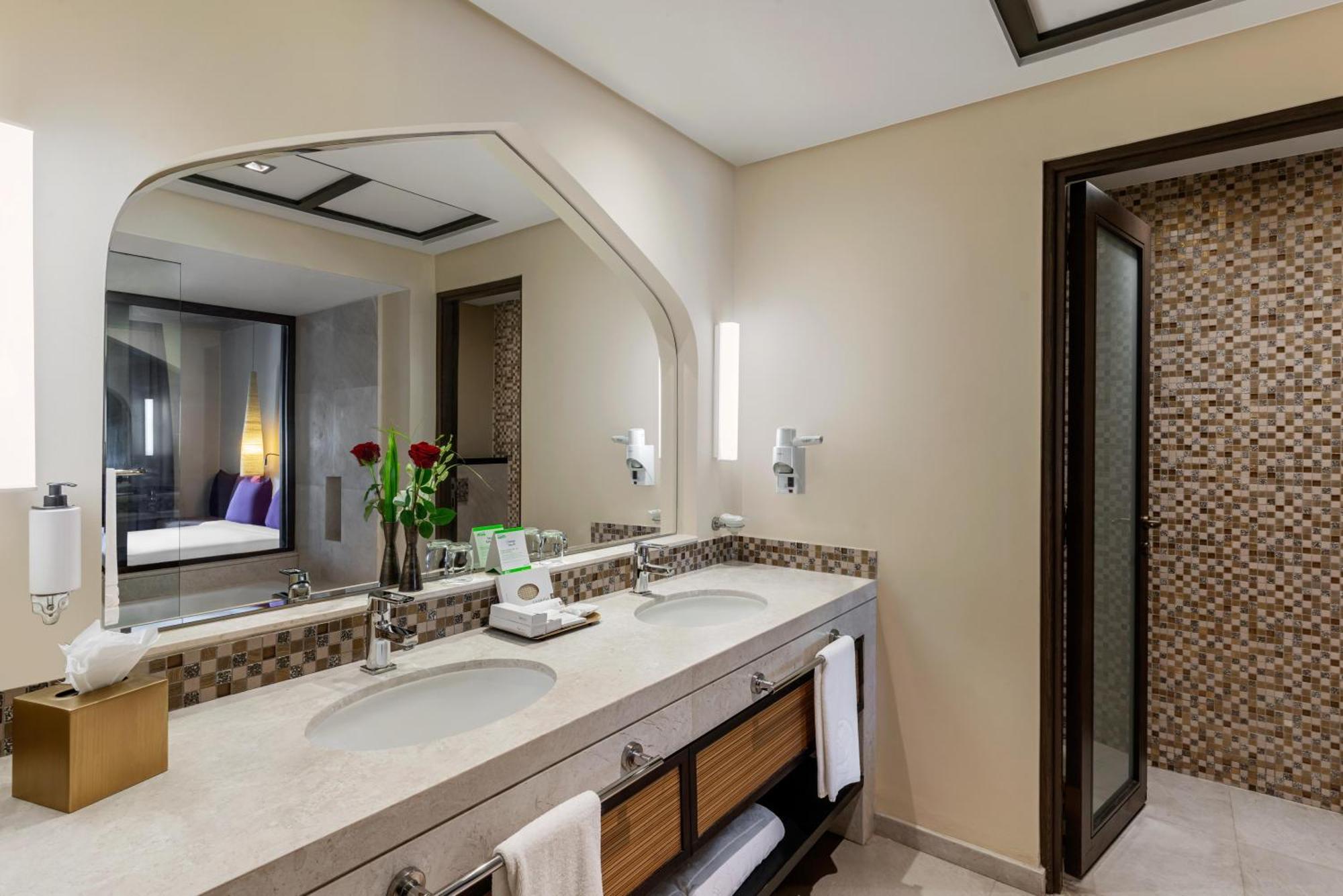 Salalah Rotana Resort Esterno foto Bathroom