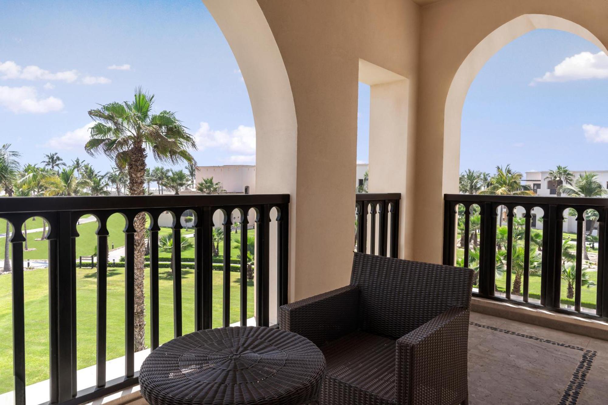 Salalah Rotana Resort Esterno foto